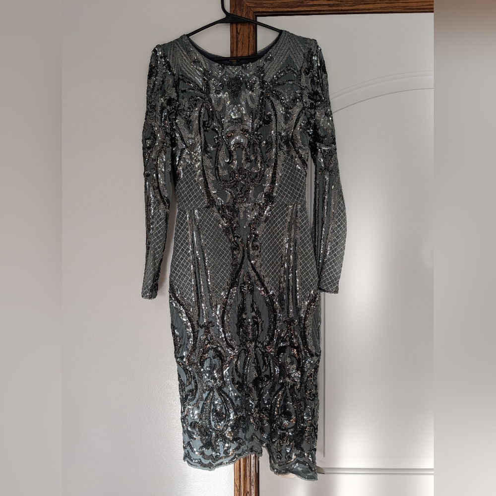 Betsy & Adam charcoal sequin dress long sleeve size 6